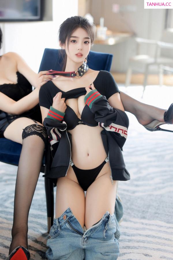   [XiuRen]高清写真图 2024.06.07 No.8668 周周不吃香菜 模特合集第19张图片